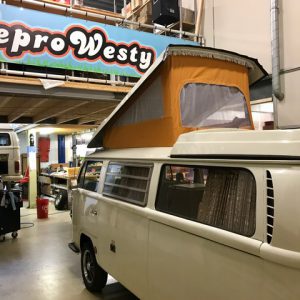 VW T2A Westfalia Tentdoek voor hefdak. Oranje met 3 vensters. Kwaliteit A+ Uitmuntend Ten Cate doek!